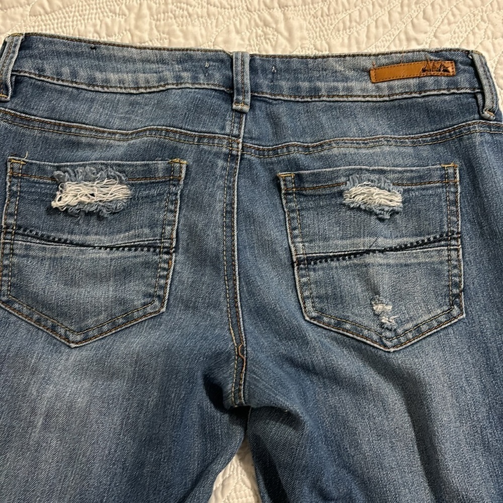 Dollhouse jeans, size 7 distressed, no stains - Picture 4 of 6
